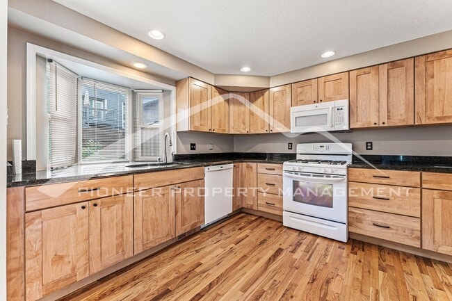 Building Photo - Charming Home with Central AC & 2 Car Garage!
