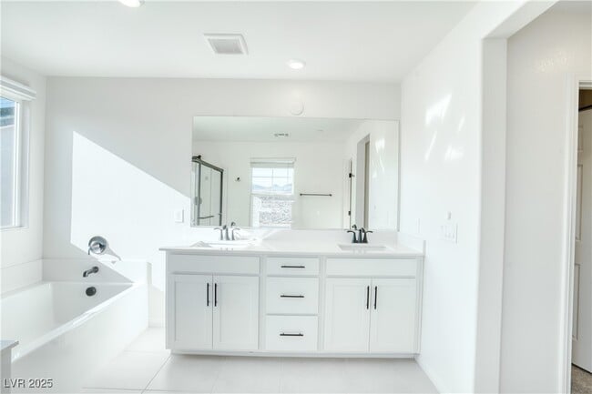 Building Photo - 3777 Alla Rocca Ave