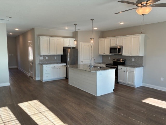 Building Photo - 2821 Yorkshire Moors Wy