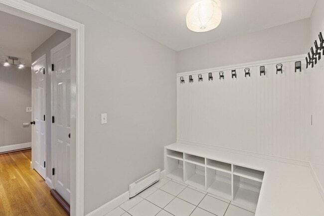 Building Photo - 159 Bedford St