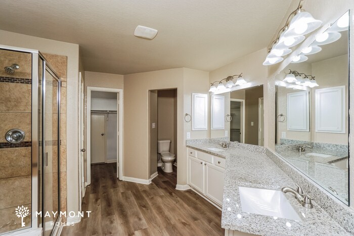 Building Photo - 132 Running Brook