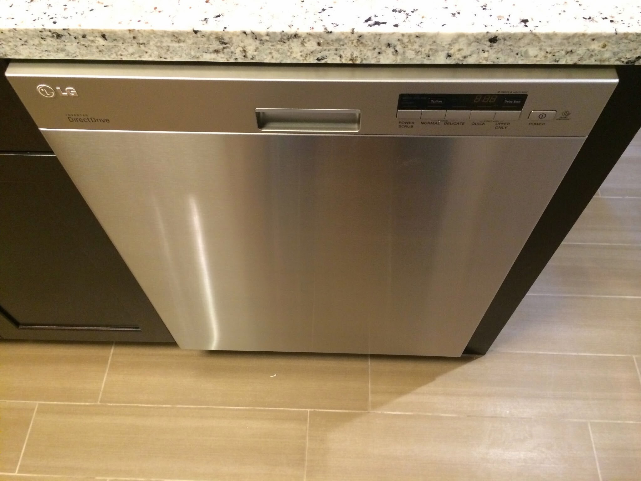 LG Stainless Steel Dishwasher - 6400 Christie Ave
