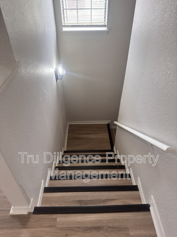 Building Photo - 14425 N Pennsylvania Ave