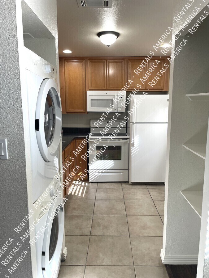 Building Photo - 4354 N 82nd St