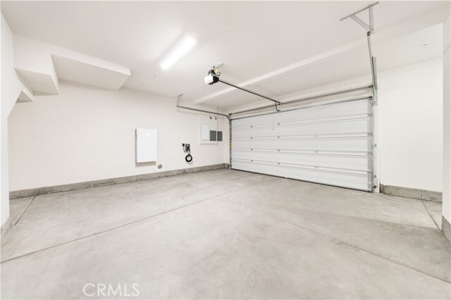 Building Photo - 353 Proctor
