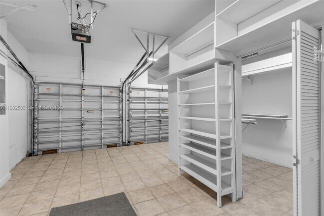 Building Photo - 11221 NW 48th Terrace