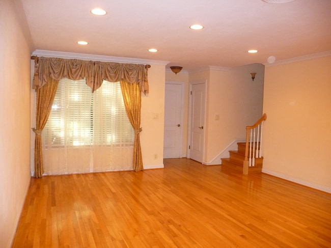 Living Room - 11138 Aqua Vista St