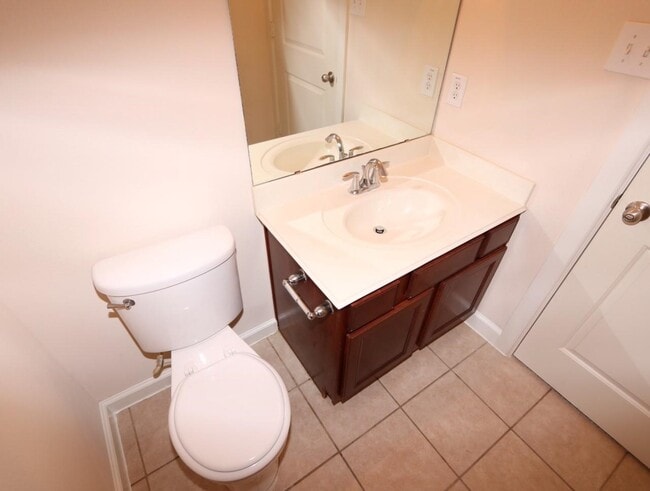 Building Photo - 28238 Daystrom Ln