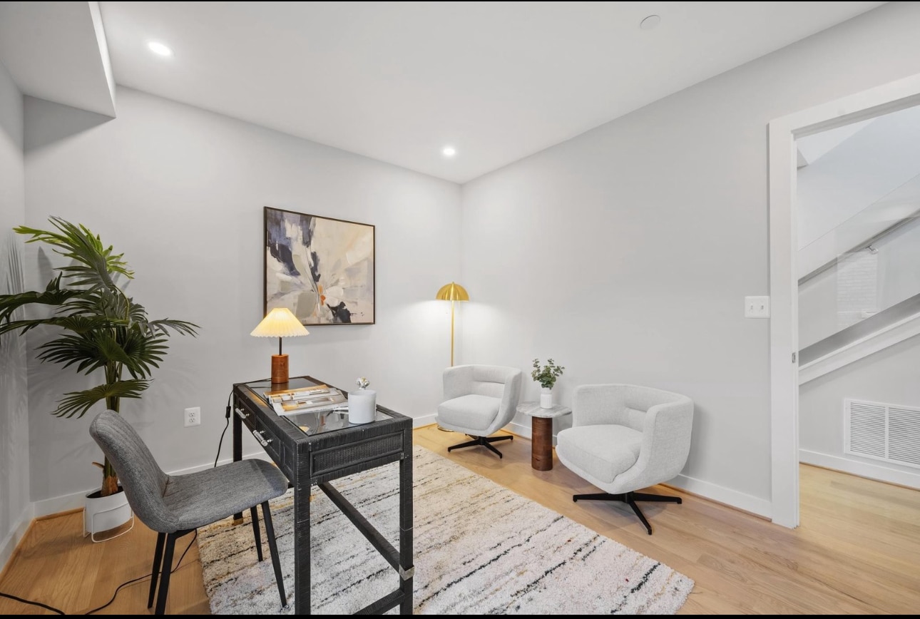 Building Photo - 424 Missouri Ave NW