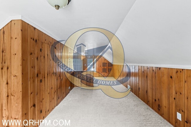 Building Photo - Available Now in Fenton!!!