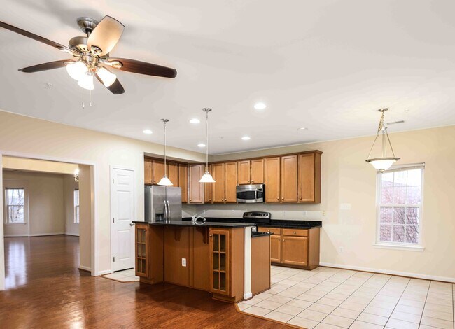Building Photo - 2691 Sheffield Hill Way