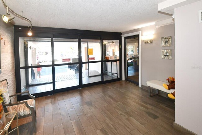 Building Photo - 51 Island Way