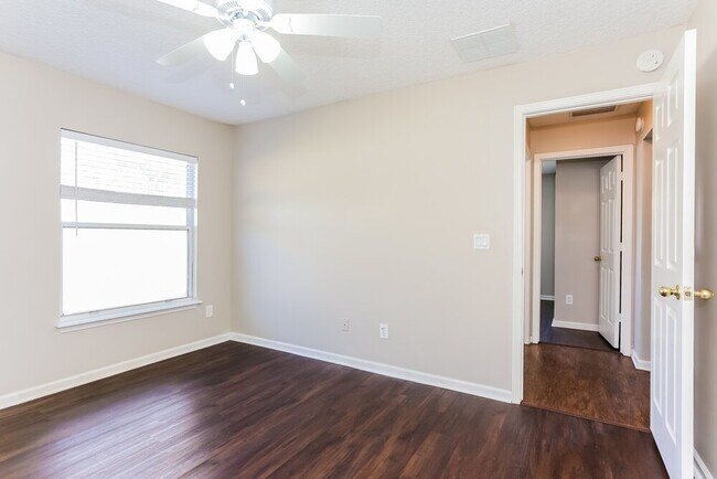 Building Photo - 4126 Weathered Pine Ct