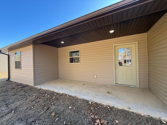 Building Photo - New Construction - 3 bedroom, 2 bath home ...