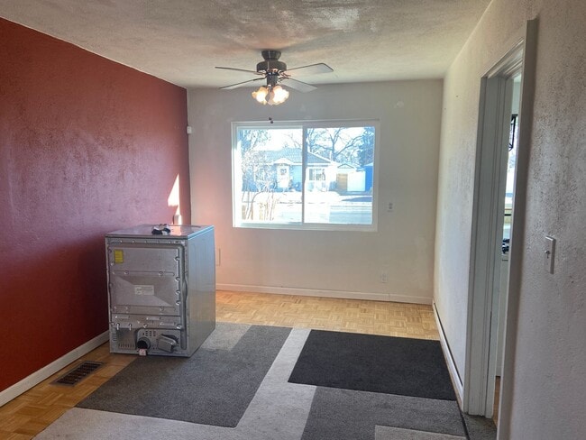 Building Photo - Beautiful 2 bedroom home in Chaffee Park with Huge Studio