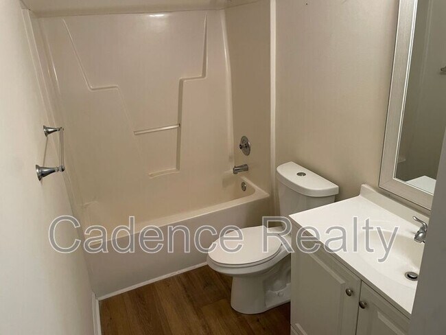 Building Photo - 404 Beasley Rd