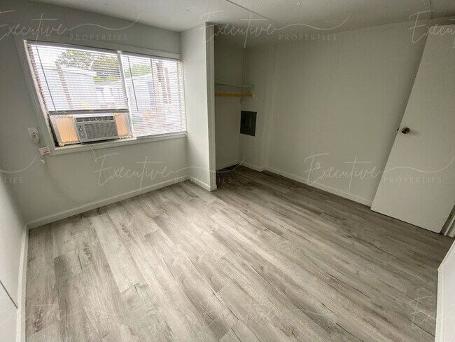 Building Photo - Recently Remodeled 3-Bed Mobile Home in Sulphur