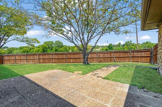 Building Photo - 2149 Willow Pl