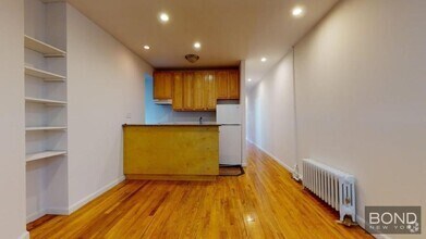 Building Photo - 4 bedroom in Manhattan NY 10003