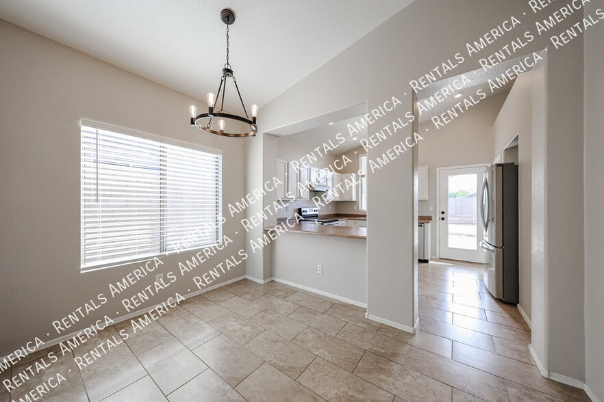 Building Photo - 3533 W Sousa Ct