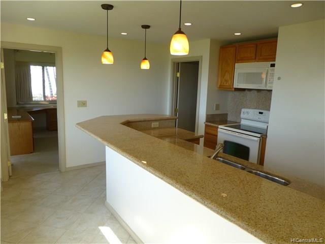 Building Photo - 1423 Laamia Pl