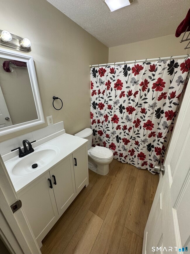 Building Photo - 2202 Harbor View Dr