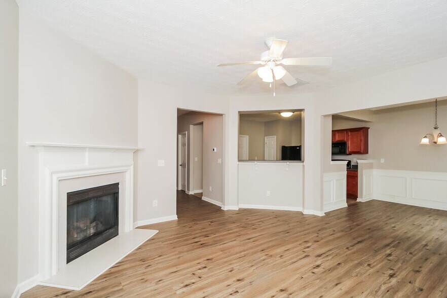 Building Photo - 948 Gardenia Curve