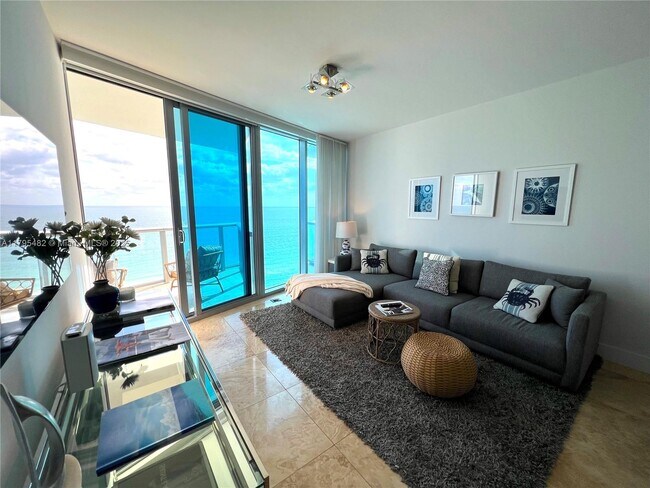 Building Photo - 17001 Collins Ave