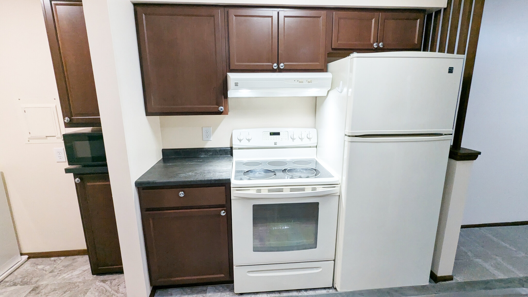 Building Photo - 70 Twilight Dr