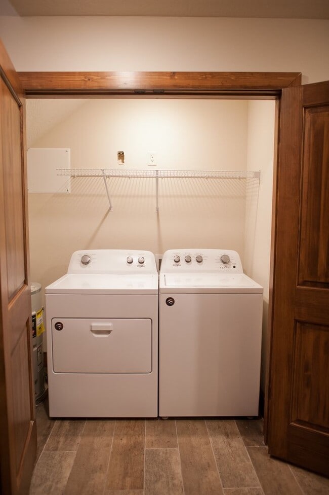 Building Photo - Union Biscuit West - 102