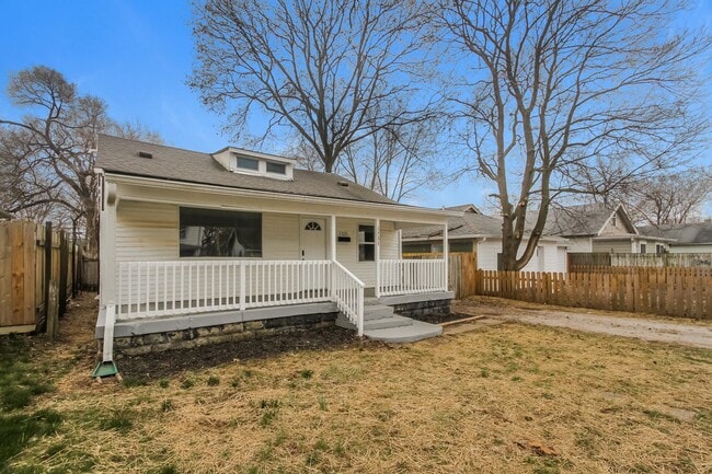 Building Photo - 1731 N Alton Ave