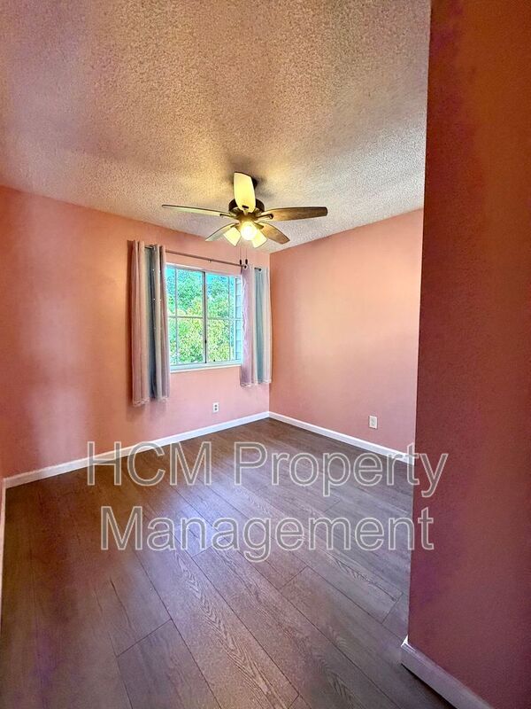 Building Photo - 20975 Eagles Glen