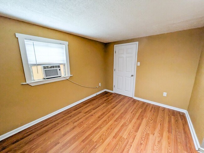 Building Photo - 2619 Second Ave, Groves, TX 77619