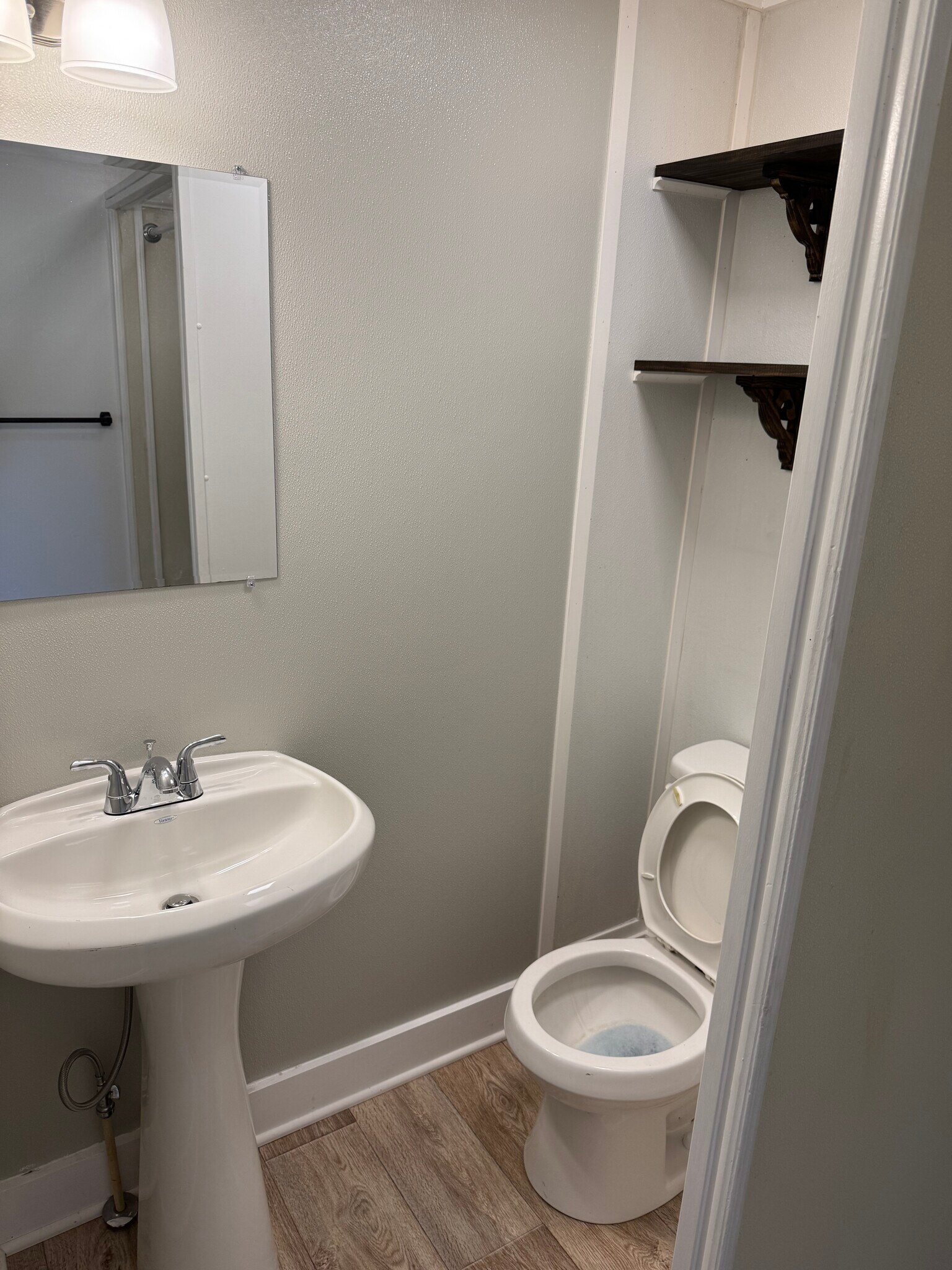 Building Photo - 10 Maryland Ave