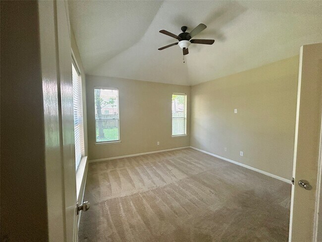 Building Photo - 23 Tivoli Garden Ct