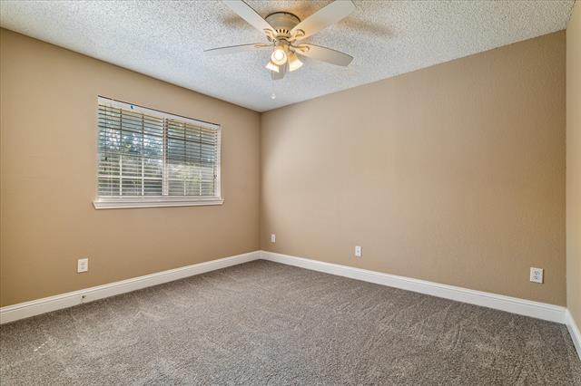 Building Photo - 2612 Southwestern Dr