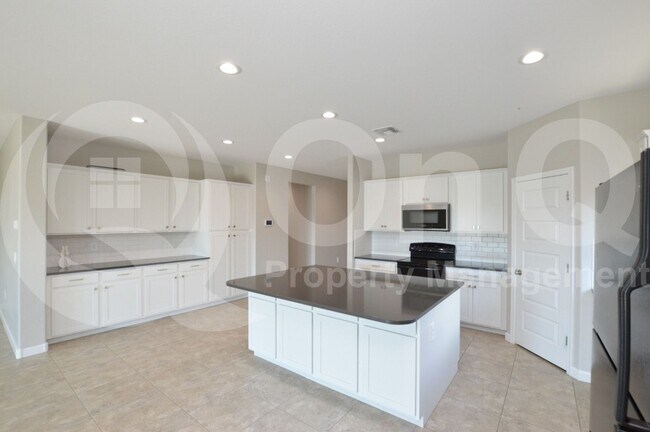 Building Photo - 36604 N Asturian Vly Wy