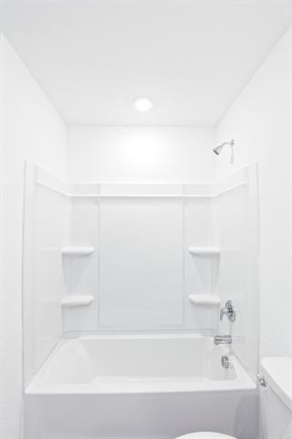 Building Photo - 1937 Ventasso Blvd