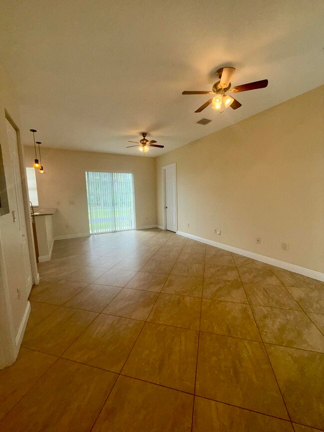 Building Photo - 12094 Citrus Grove Blvd