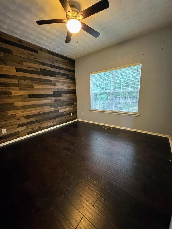 Building Photo - 1515 Ashburn Ct