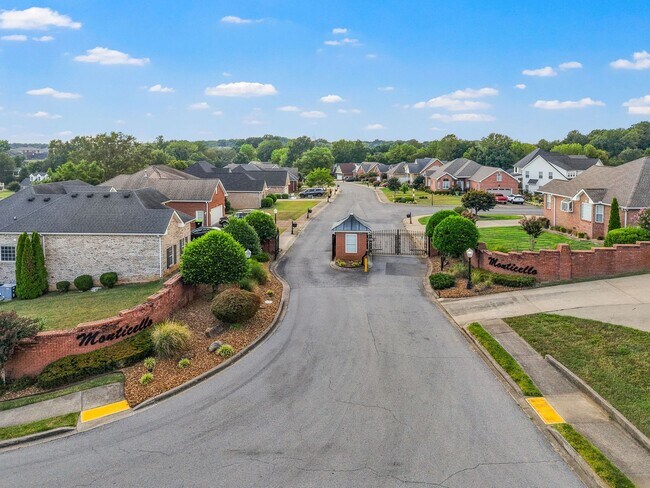 Building Photo - 4 Bedroom 2 1/2 Bath Home For Rent in Gate...