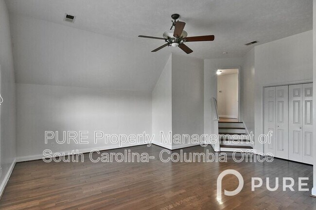 Building Photo - 4 Hunters Pond Dr