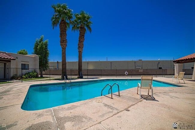 Building Photo - Amazing 2 bedroom - 2 bath for Rent