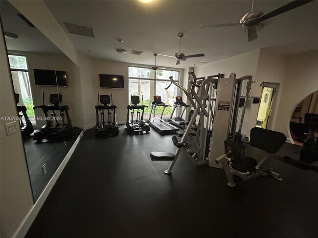 Building Photo - 1830 Radius Dr