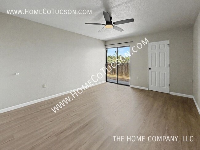 Building Photo - 5108 N Avenida Primera