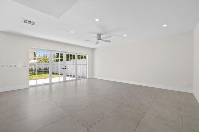 Building Photo - 9547 SW 146th Pl