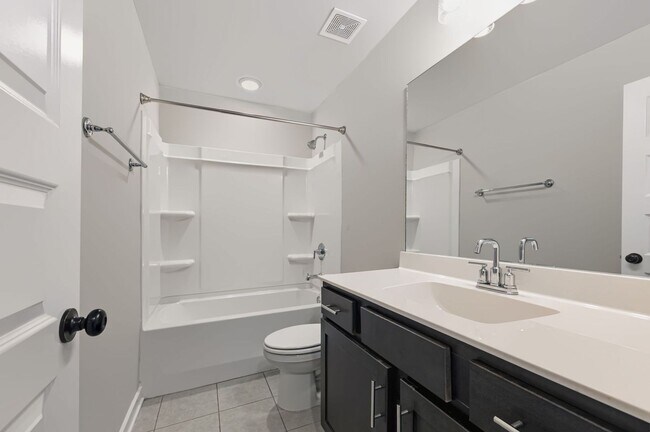 Building Photo - Beautiful 4 Bedroom, 3 Bath Home + Bonus - Available in Smyrna!