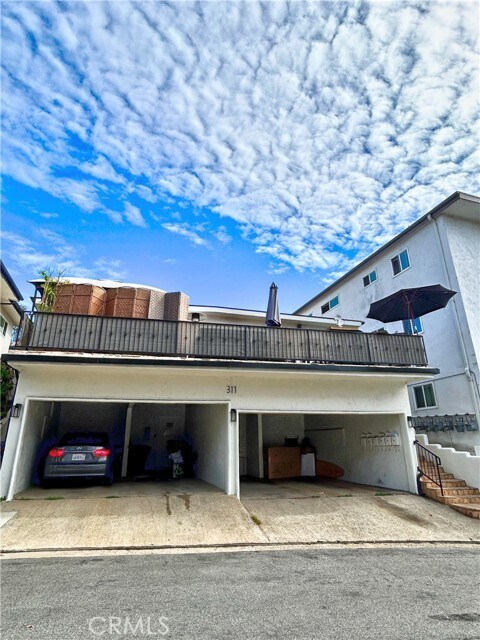 Building Photo - 311 Acebo Ln