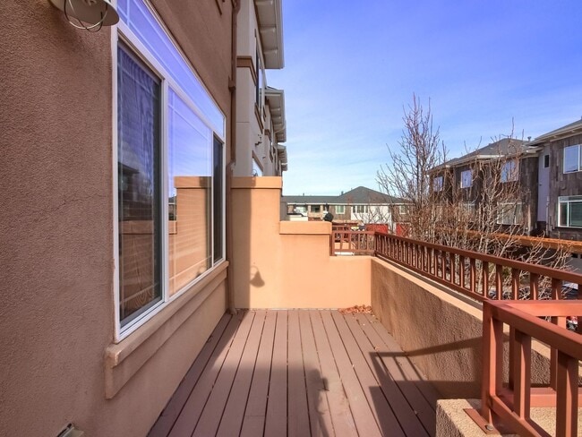 Building Photo - 2 Bedroom Townhome in Denver
