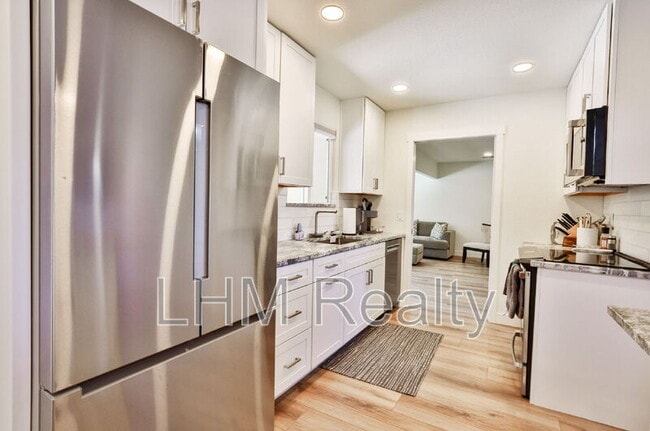 Building Photo - 1045 Leisure World